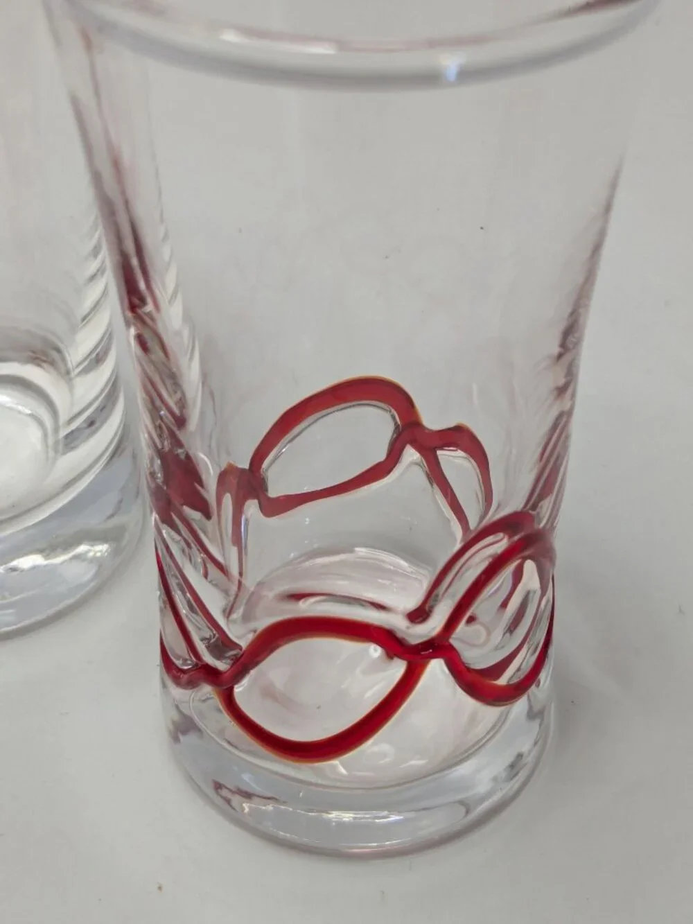 Set Of 5 Pier 1 Retired Hand-Blown Red Swirl Shot Glasses 3 Oz Each Mint Conditi